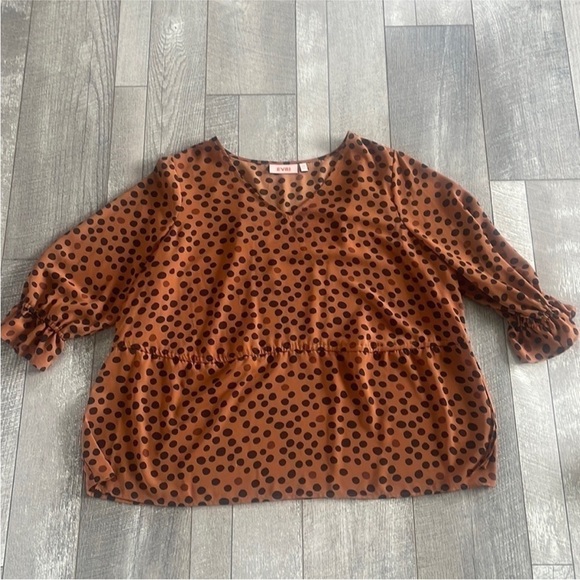 EVRI Size 2X Leopard Printed Bohemian Style Top. - Picture 3 of 7